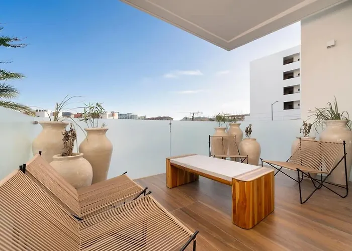 Сasa de vacaciones 3br & Dining Steps Away