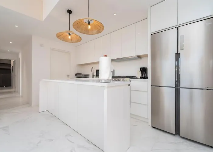 Сasa de vacaciones 3br & Dining Steps Away *