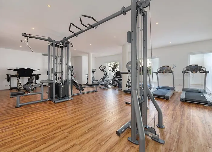 Сasa de vacaciones 3br & Dining Steps Away